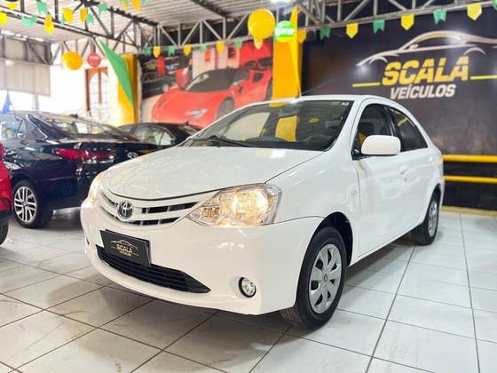 TOYOTA ETIOS 1.5 XS SEDAN 16V FLEX 4P MANUAL